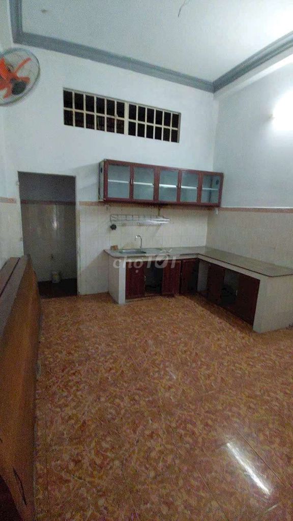Rent 4 X 15 M 2 bedroom 2 vs is nice near the school later