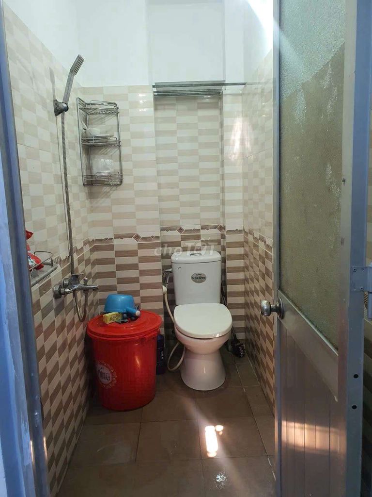 Rent the original apartment near - the square -gample -gamball.4 bedrooms. Two toilets. Ten million.