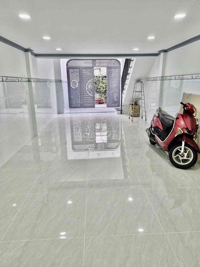The new house is 100% 4x16 mm of toilets (2 bedroom) 4 meters of automobiles. 1/ Đỗ Nhuận, Tân Phú