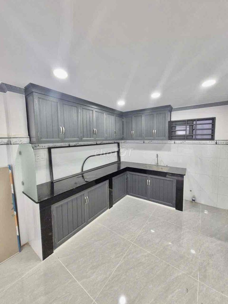 The new house is 100% 4x16 mm of toilets (2 bedroom) 4 meters of automobiles. 1/ Đỗ Nhuận, Tân Phú