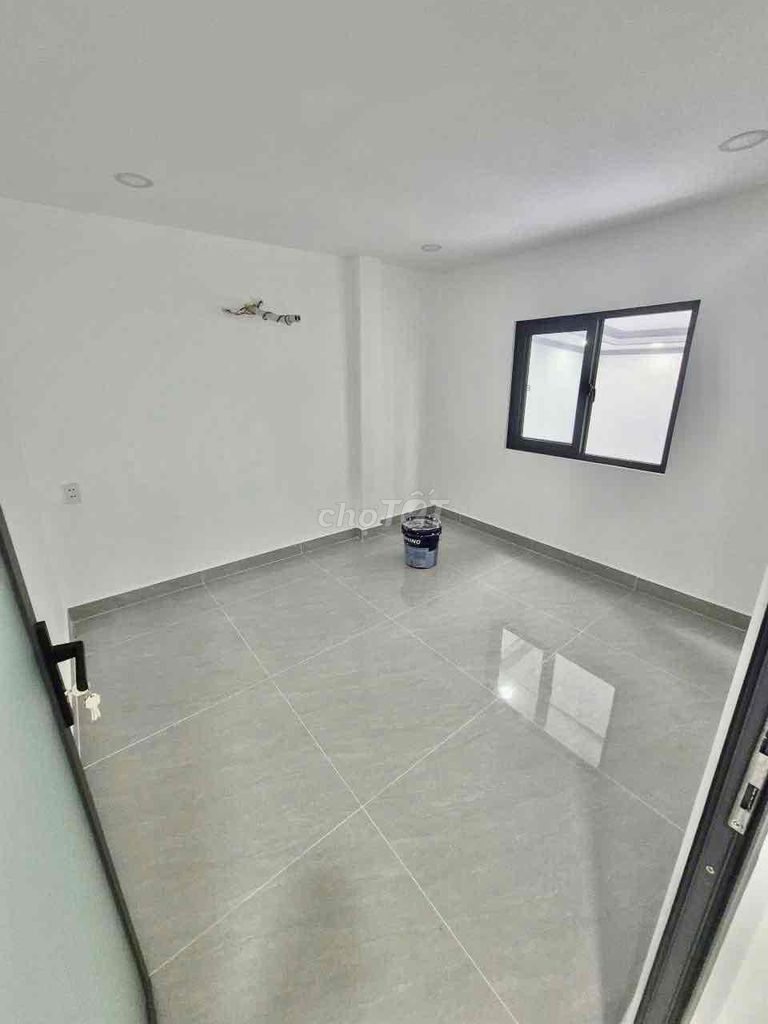 The new house is 100% 4x16 mm of toilets (2 bedroom) 4 meters of automobiles. 1/ Đỗ Nhuận, Tân Phú