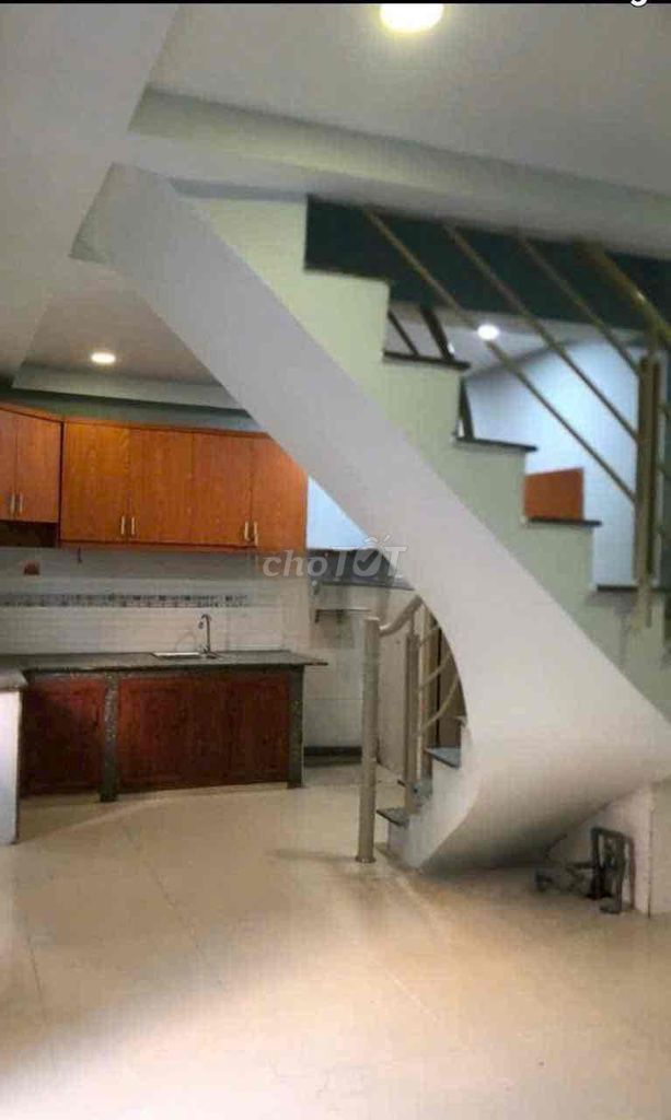 Let's rent a 1st floor on Đồng Xoài, two bathrooms, Tân Bình