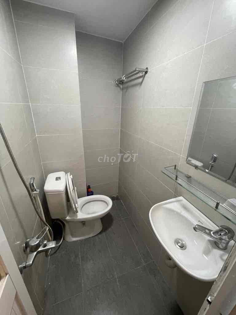3 bedroom 3 x 8 Đoàn Văn Bơ. Flune