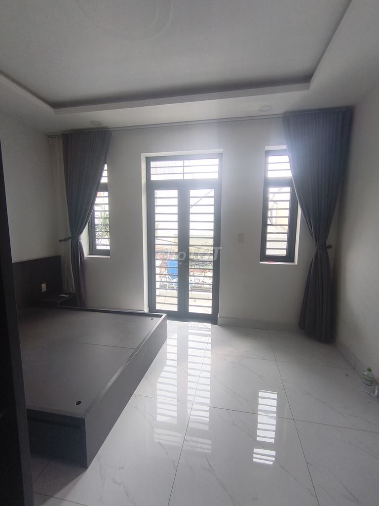 Four bedrooms. Three toilets in 146 Lã Xuân Oai, District 9