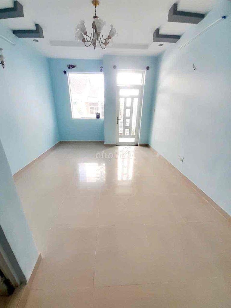 The 6th Street of the Nengundu. 4 x16 meters 3rd floor bedroom, 4 value toilets.