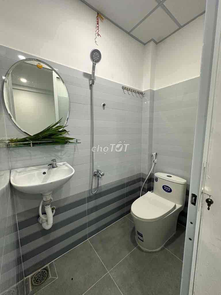 Phạm Văn Hai L-car alleyhouse-- Q. Tân Bình – 9 million (cold)