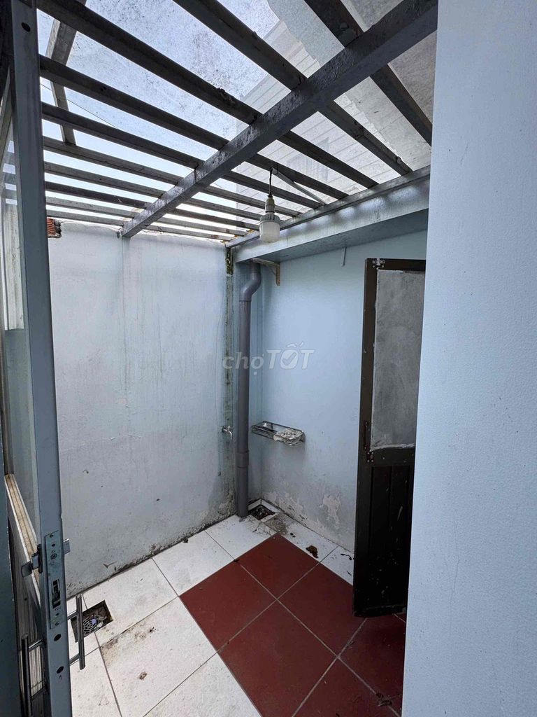 Rent 4th grade house-- 207 spring billionaire, Nhà Bè