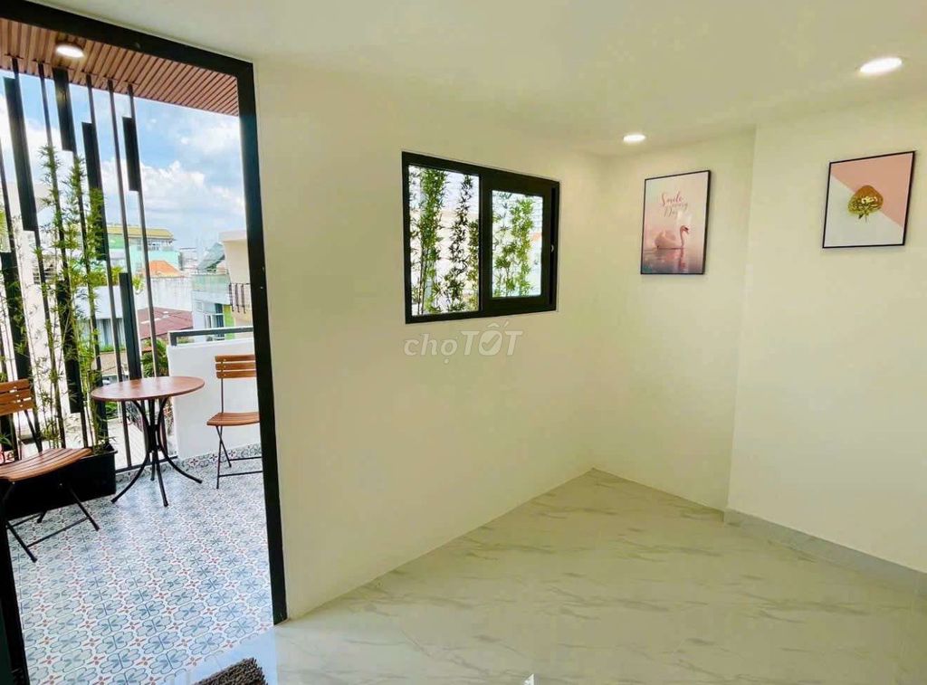 Rent a four-story Nguyên Hồng, Q.Bình Thạnh, full interior