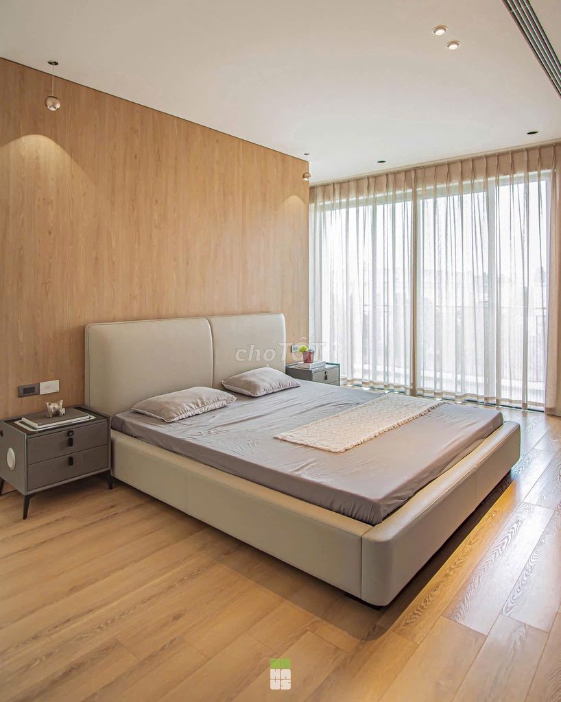 Rent an alley house 39/2 A Hoàng Bật Đạt near the base of the Sun