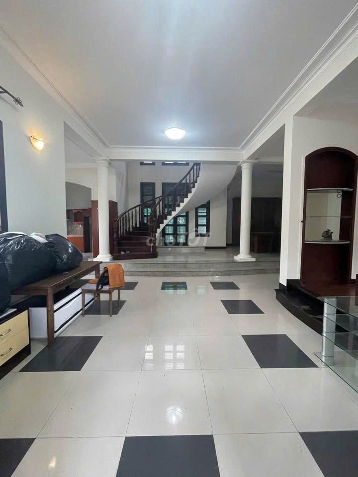 Rent the villa 1073/6 cmt8, qtb – 16 X16 M, with vaults, 75 million.