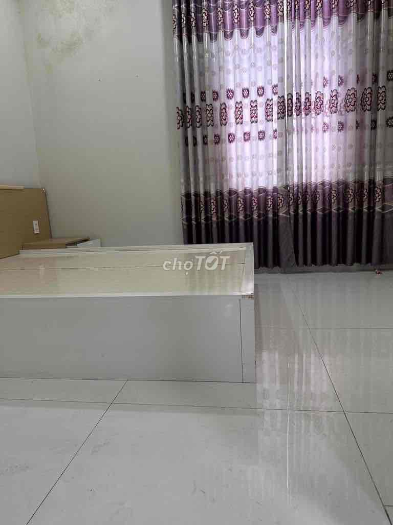 Full interior - opposite aeon - the Tên Lửa million shower pool