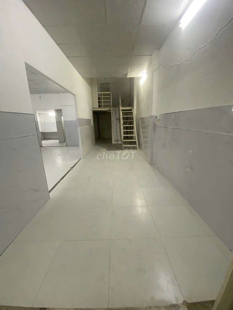 The alley, the mangrove, Mã Lò private area, has just been produced.