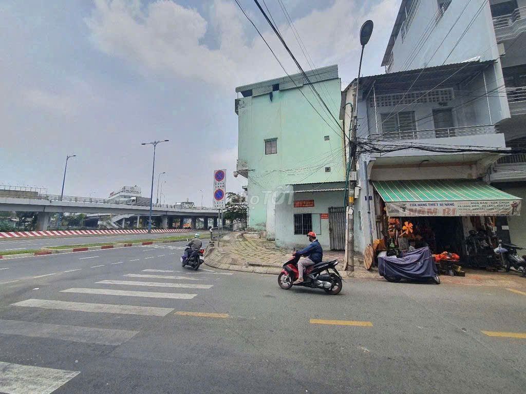 In cash, Võ Văn Kiệt District 5 Free Businesses