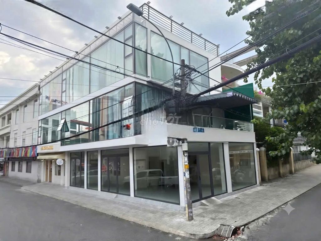 corner two a Nguyễn Gia Trí 14 X8 M 2 rooftops