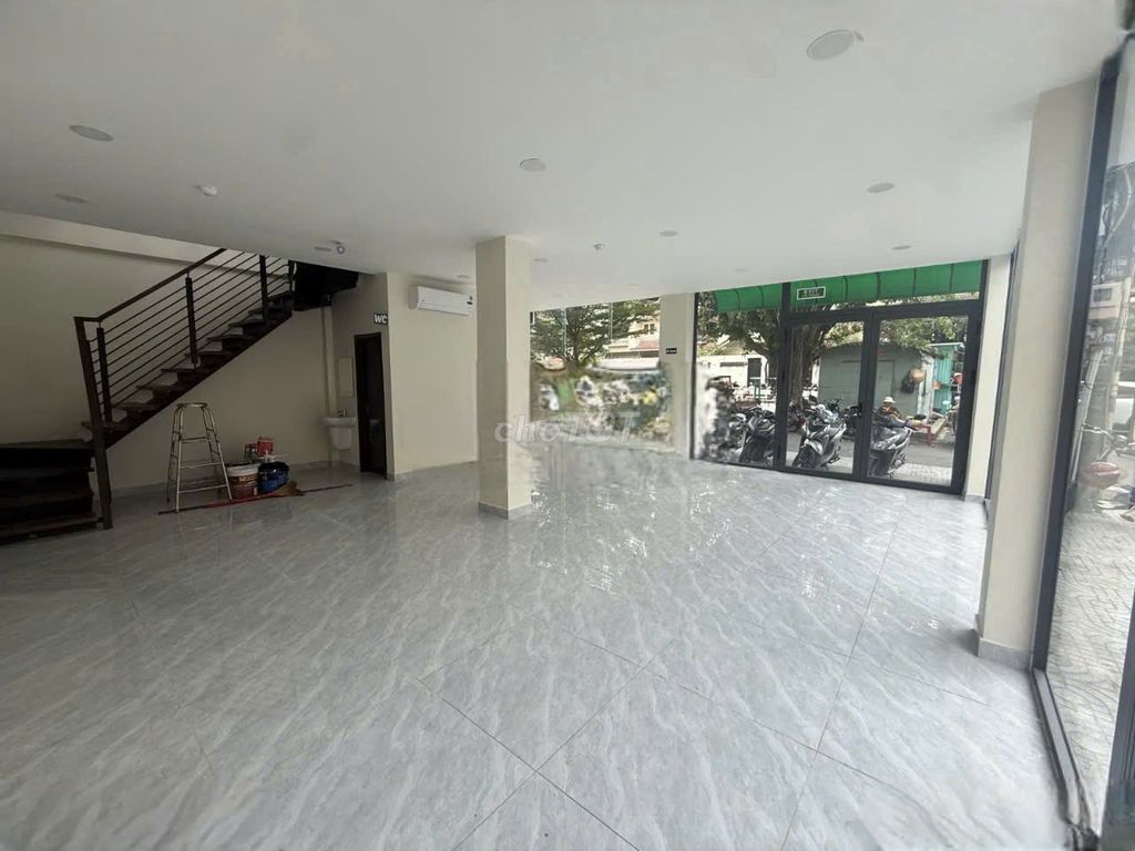 corner two a Nguyễn Gia Trí 14 X8 M 2 rooftops
