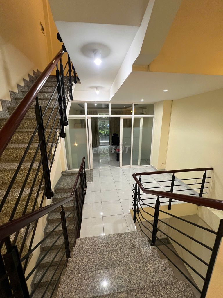 Beautiful clean home, open-source design, broad yard, An Phú, District 2.