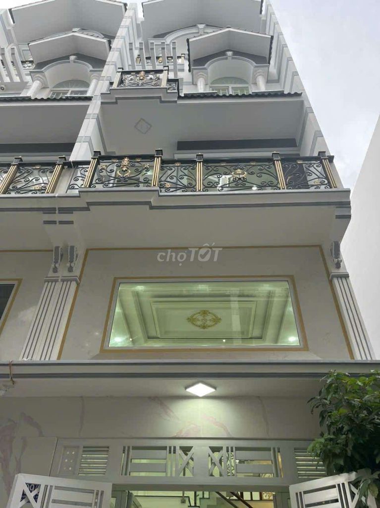 Rent the entire house of synchronized martial arts and Adav