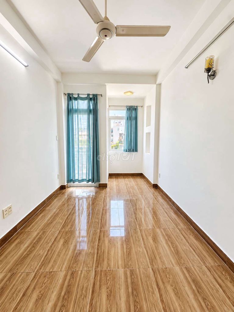 New house. Nguyễn Trọng Tuyển car job for only 2 X million.