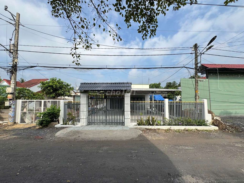 To rent large houses