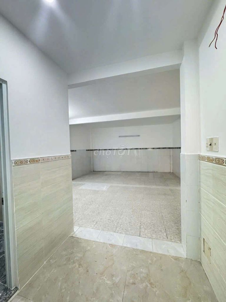 Three-size bedrooms. One-tenth of an inch.