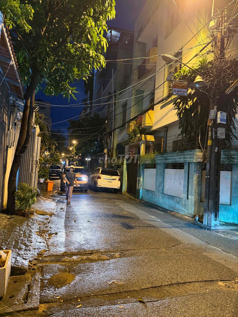 Rent house hxt across 6 M angle 2 to the emperor -Văn Chung, tb