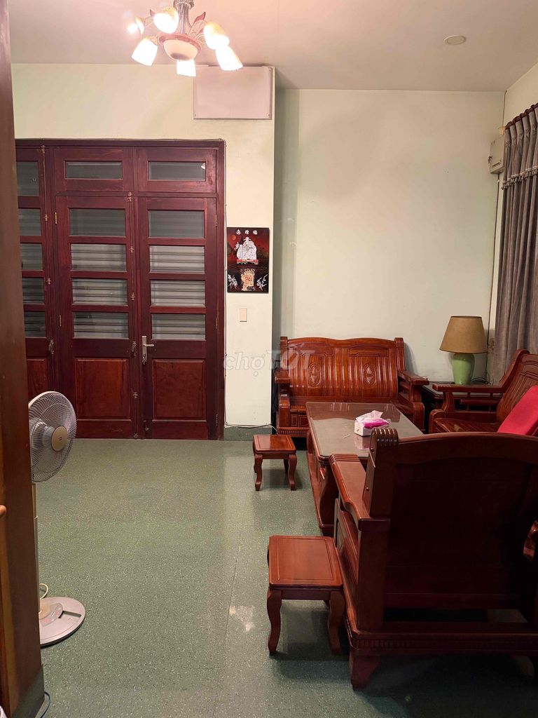 Rent house hxt across 6 M angle 2 to the emperor -Văn Chung, tb