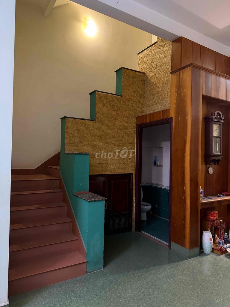 Rent house hxt across 6 M angle 2 to the emperor -Văn Chung, tb