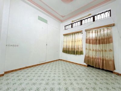 Renting Tân Sơn Nhì 7 M through: 4 X 16 M cast 3 panels