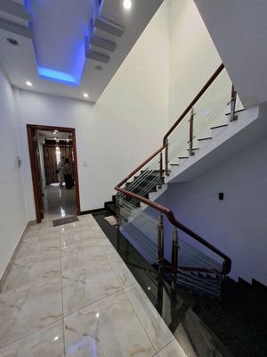 A mtkd comfortable Tên Lửa .5 x20 m 4th floor 5 bedroom with an air-cold machine 8 meters near aeon