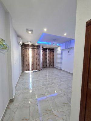 A mtkd comfortable Tên Lửa .5 x20 m 4th floor 5 bedroom with an air-cold machine 8 meters near aeon
