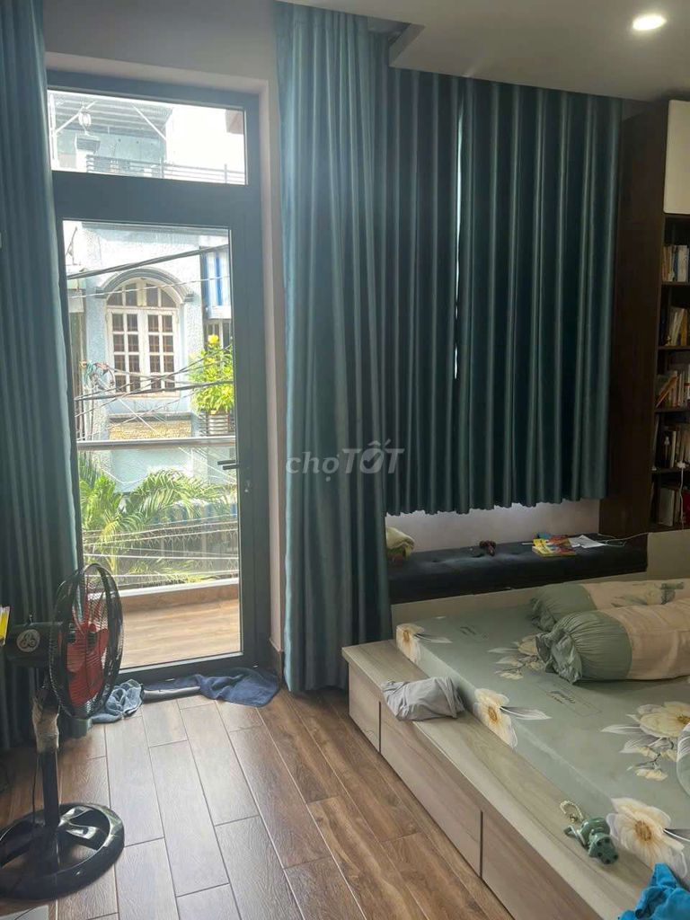 It's a four-story rental house. It's 15 million.