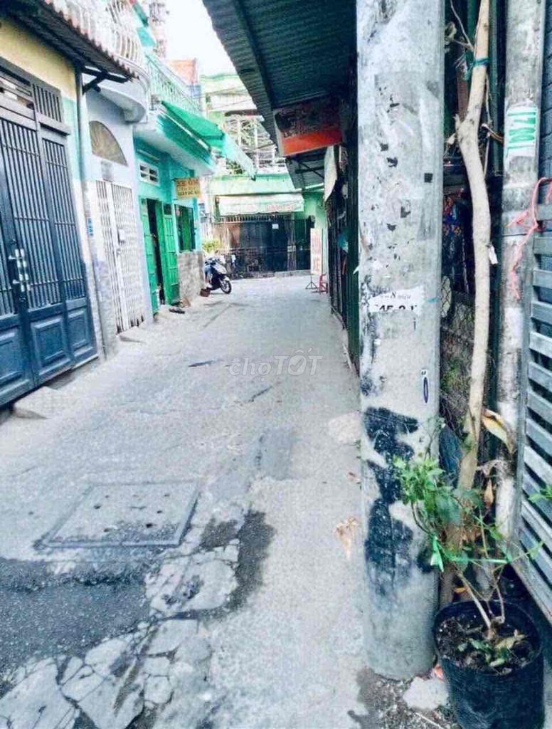 Let's rent the whole place.
