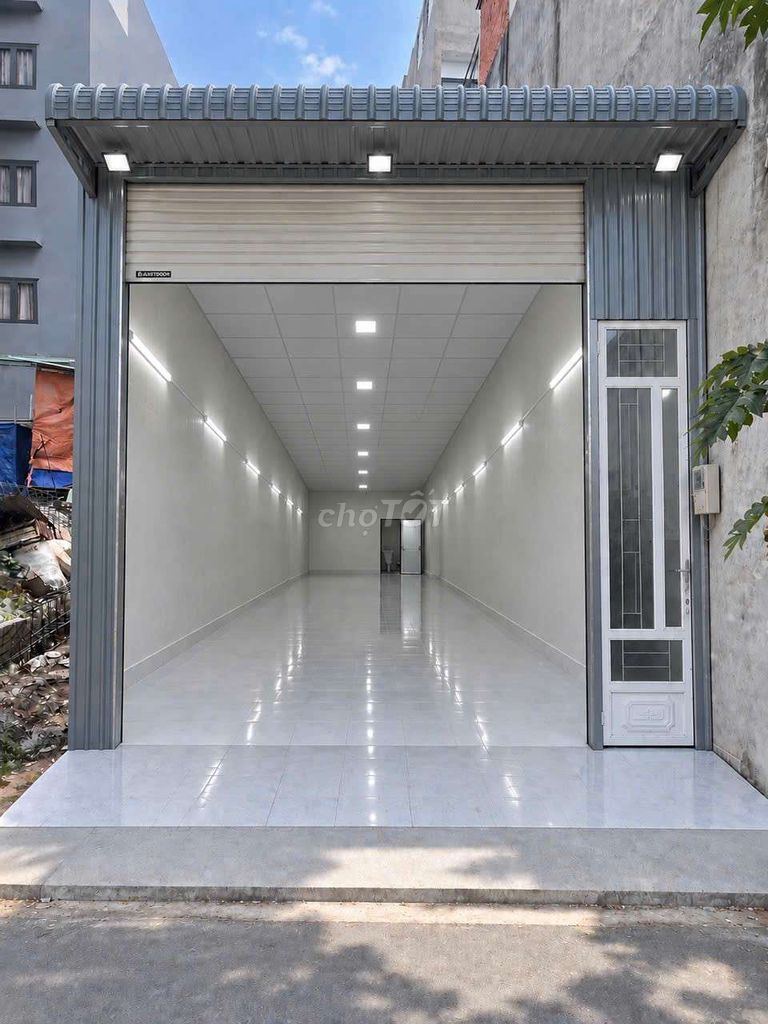 home area 5 x 20 meters empty over 10 days of handover