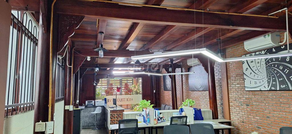 1 st floor 5 x 24 Elvenvenire, Lq1 District 9
