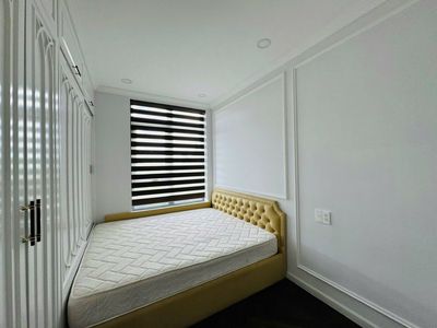 New House, Convenient Home, 2rd floor, 5 bedroom, Home of the Old House, 28 million.