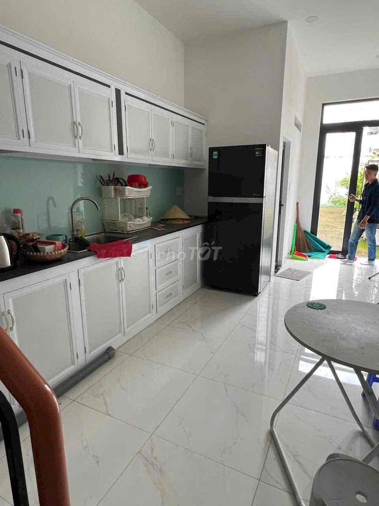 1.Nguyễn Thị Định - 3 floors - 6 air machines - 20 million per month