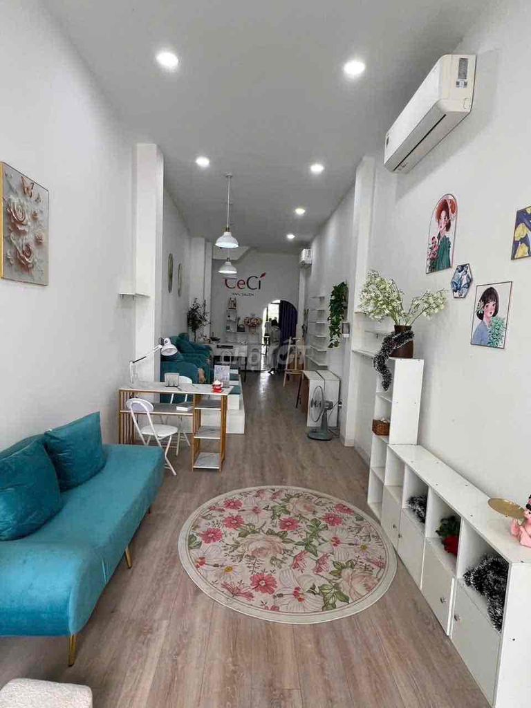 1.Nguyễn Thị Định - 3 floors - 6 air machines - 20 million per month
