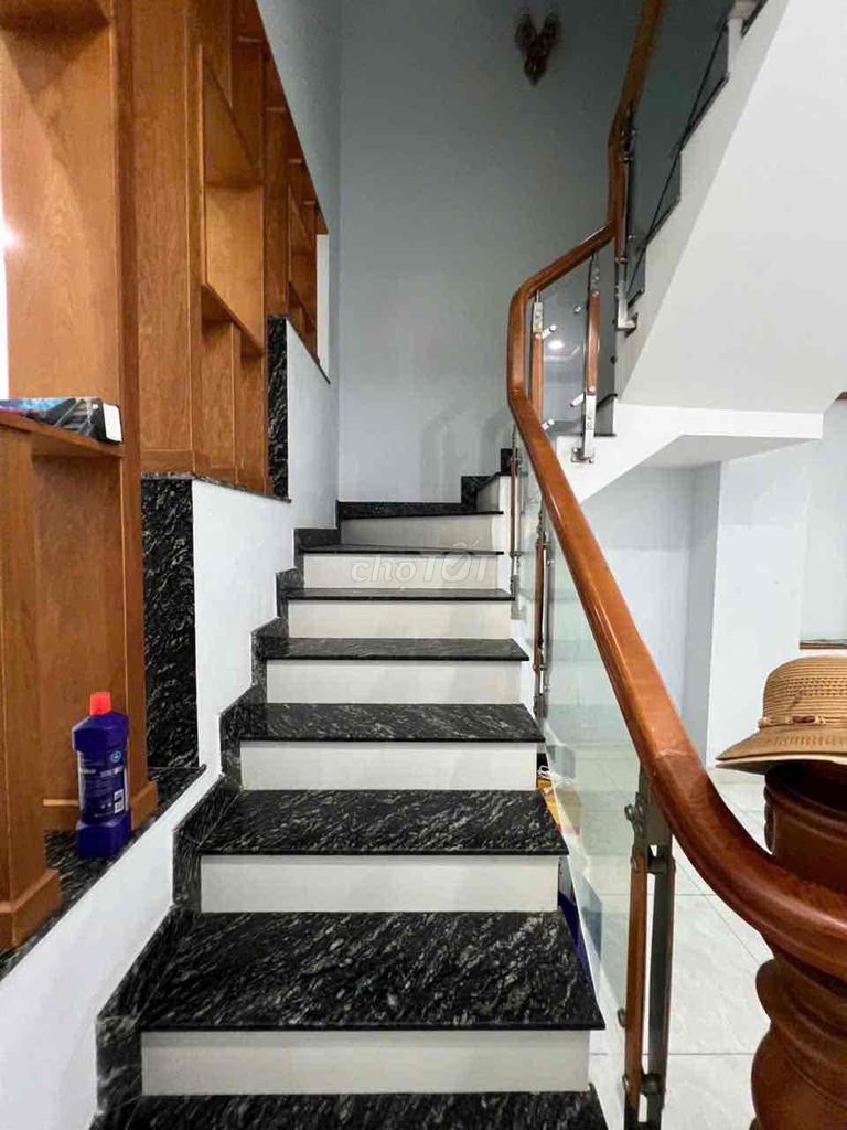 The new rental house 99 percent has air conditioning, Văn Cao Tân Phú