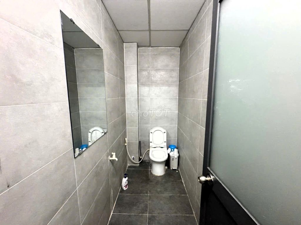 Two million down! Linh Xuân 150 m2 front house has a broad sidewalk business