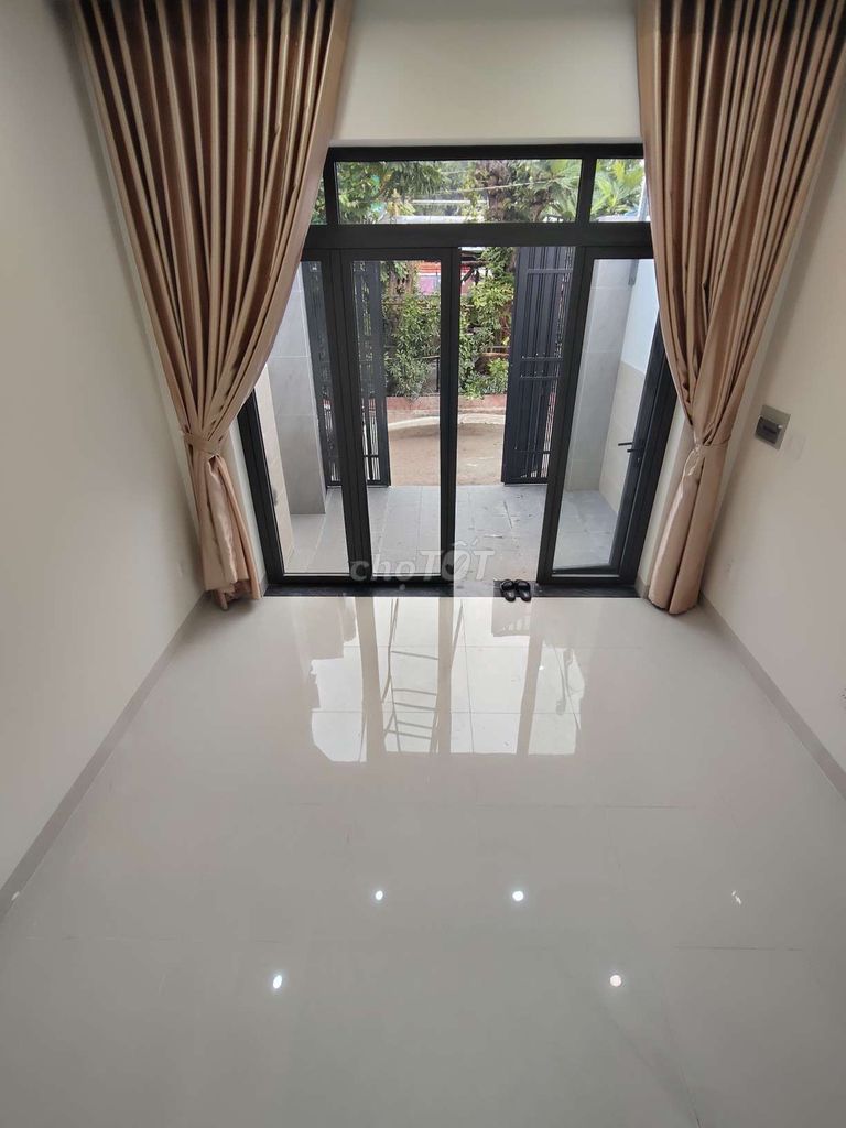 New home is 100% built, 1 st 1 floor 2 bedroom 2 by the Thủ Đức lead market