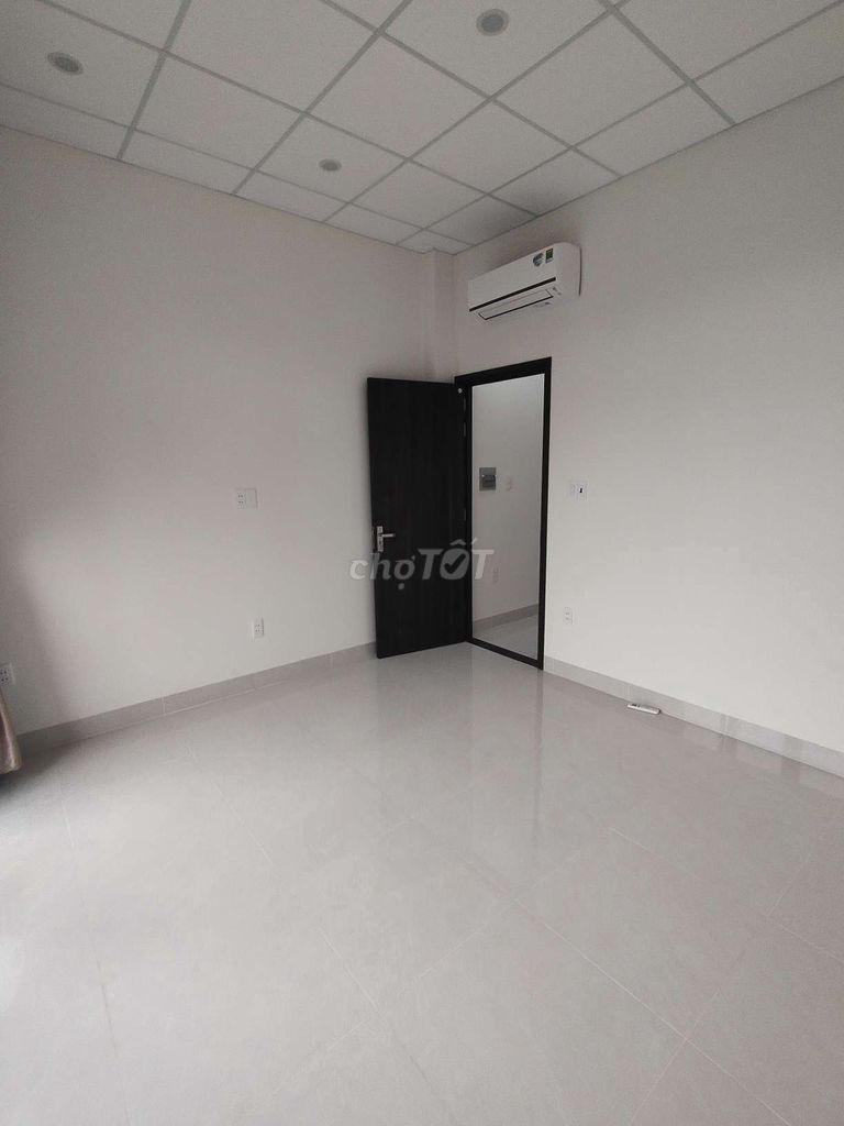 New home is 100% built, 1 st 1 floor 2 bedroom 2 by the Thủ Đức lead market