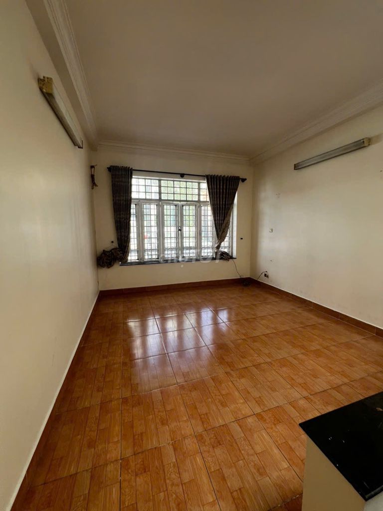 4 bedroom 3 toilets - next to the holy church - Linh Đông, Thủ Đức