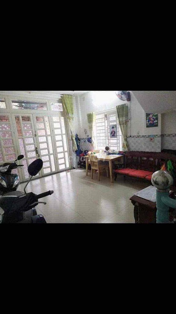 Rent house for Tân Hương Street three-ways area 4.3 meters x 13 meters cast a two-story bedroom 2 w