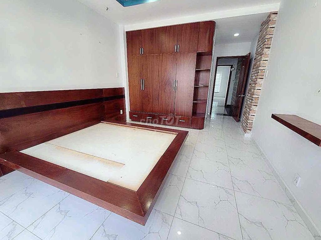 house [4 x 18] 3 bedroom 5,5 toilets —full of Lê Văn Quới,Bình Tân