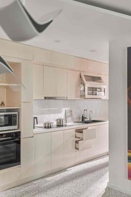 Two Feliz En Vista bedrooms full of beautiful furniture cost only 27 million a month. Ih 24/7