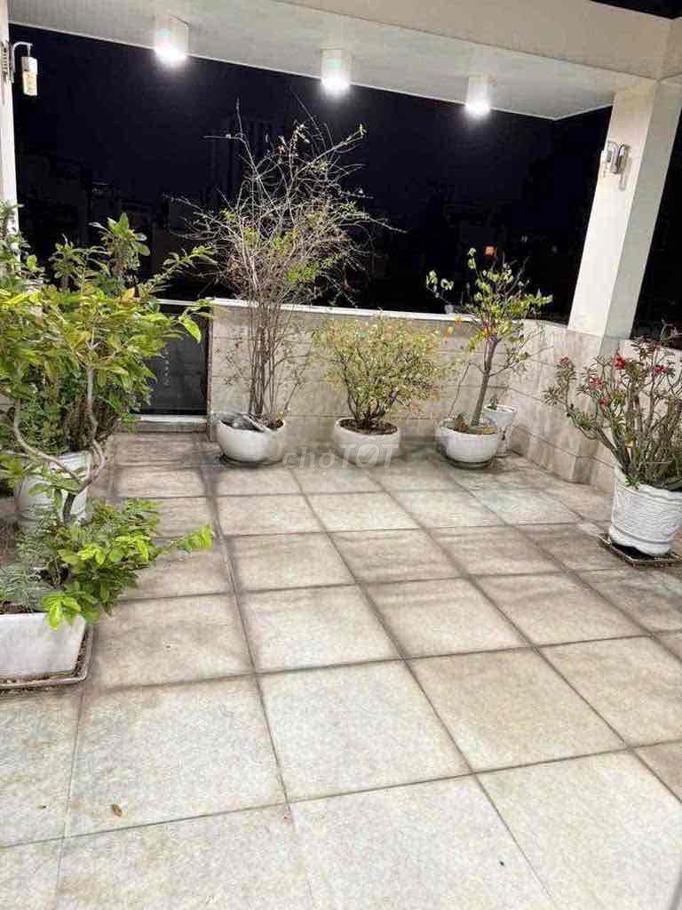 nc cmt8. Tân Bình (full air conditioning) 1 .3th floor nice