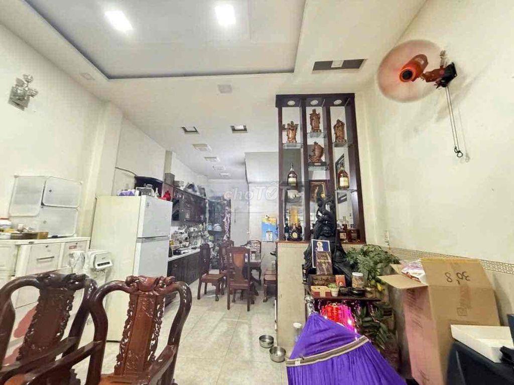 nc cmt8. Tân Bình (full air conditioning) 1 .3th floor nice