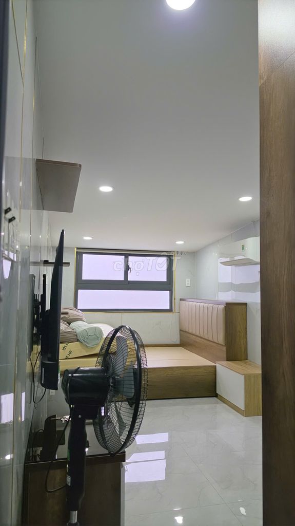 Rent an alley downtown in Third County, very good price. Security zone.
