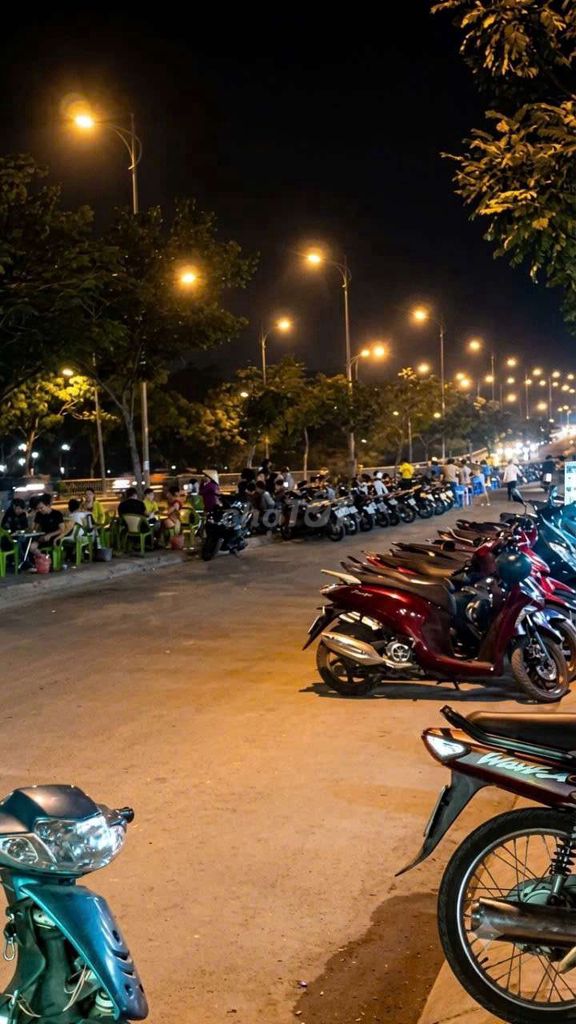 Rent homes on crowded streets.