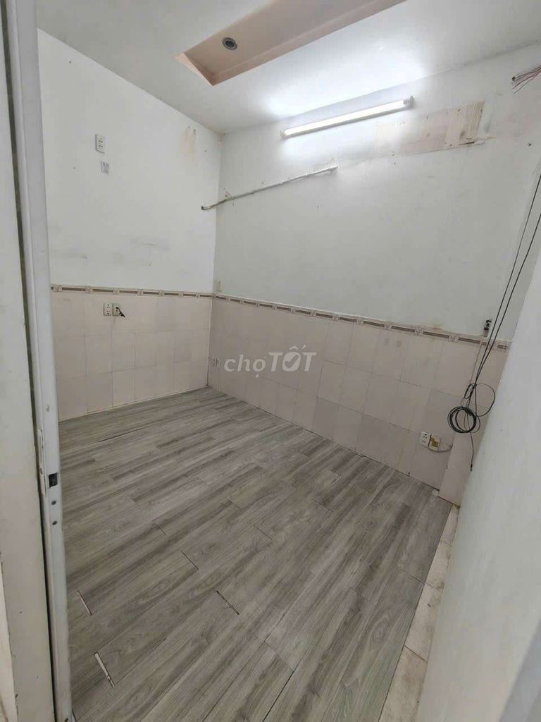 The original, 412 meters, 2 bedrooms 2 Nguyễn Oanh-717.